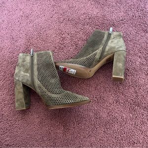 New Vince Camuto Levensa Olive Suede Booties